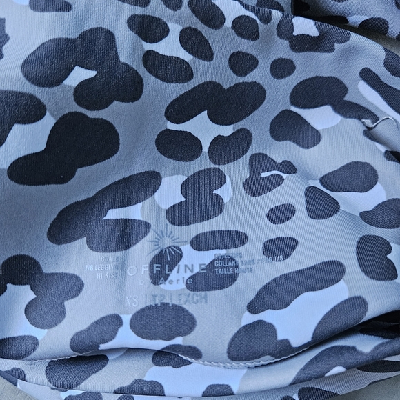 AERIE Offline leggings 7/8 Cheetah Grey White XS AE - Picture 3 of 7